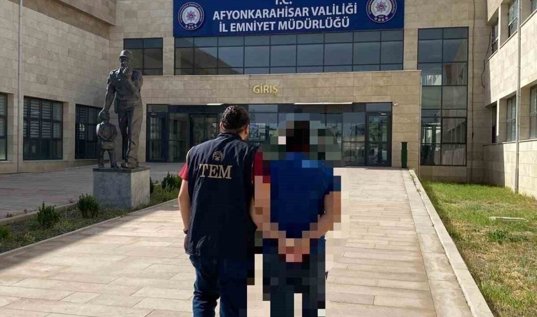Afyonkarahisar'da FETÖ'ye yönelik operasyonda S.A. isimli bir kişi gözaltına alındı.