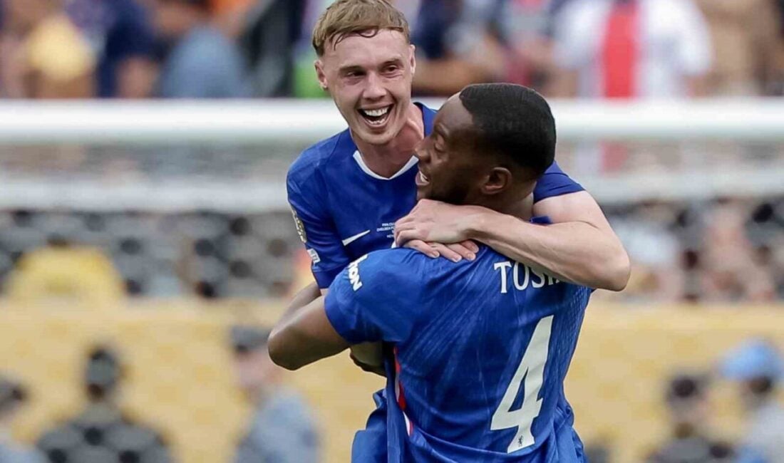 FIFA Kulüpler Dünya Kupası finalinde Chelsea, Paris Saint-Germain'i 3-0 mağlup