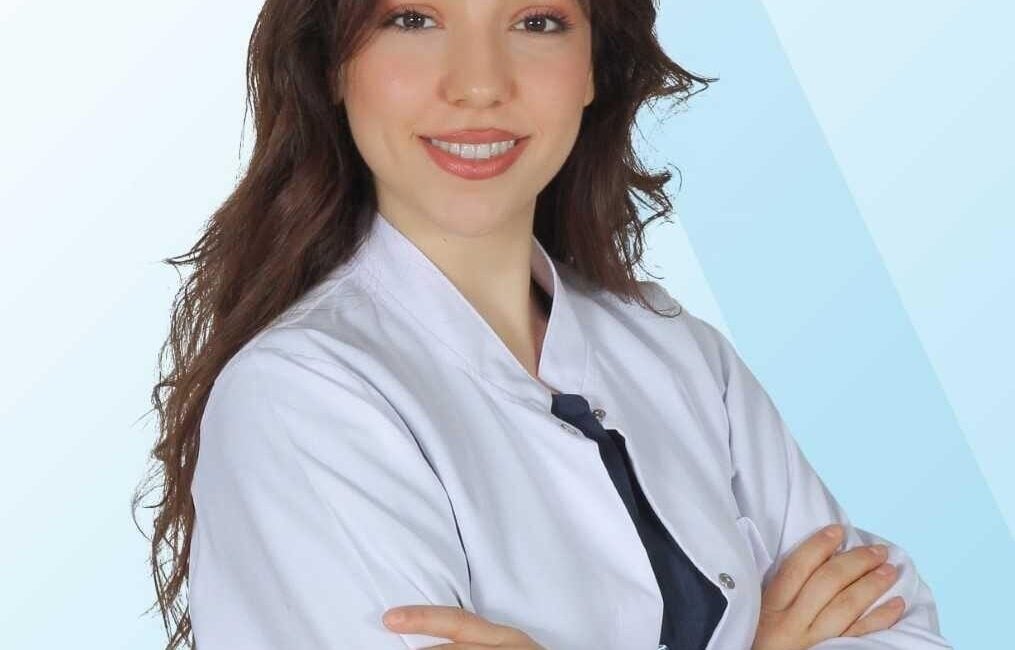 Klinik Psikolog Özge Bilir, sosyal medyada paylaşılan ideal beden görüntülerinin