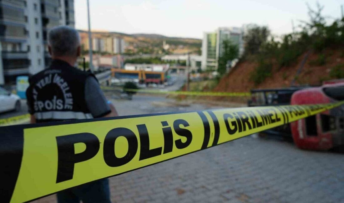 Kırıkkale'nin Yahşihan ilçesinde, Enes T. (16) kontrolündeki forkliftin devrilmesi sonucu
