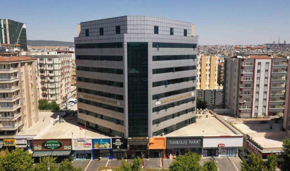 Gaziantep Büyükşehir Belediyesi'ne bağlı GASMEK, Liselere Geçiş Sınavı'nda (LGS) tercih