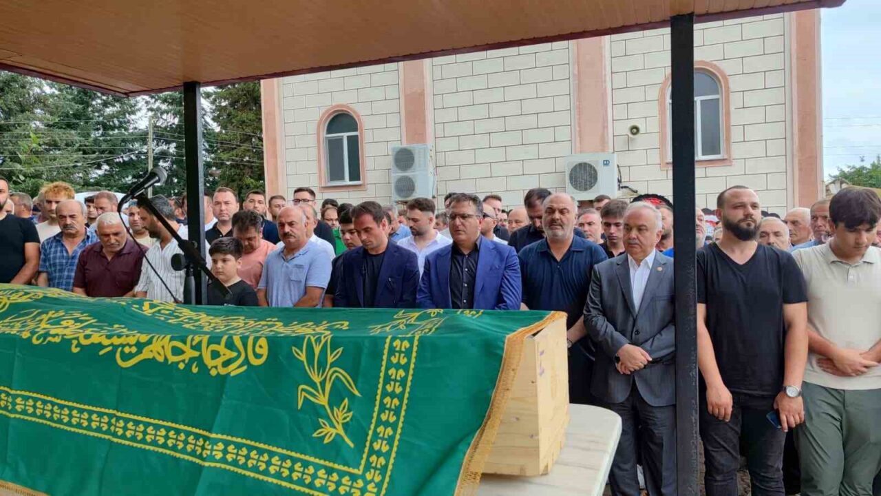 Zonguldak'ta vefat eden gazeteci Cem Küçük’ün babası Erdal Küçük, Giresun'un