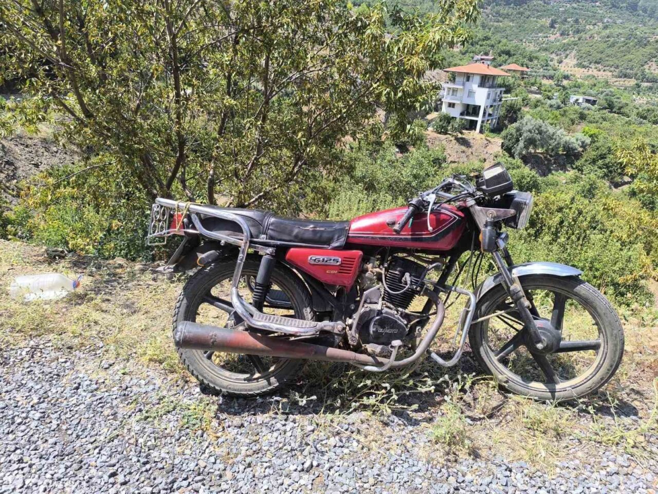 Antalya'nın Gazipaşa ilçesindeki orman yangınına müdahale sırasında Tufan Y. adlı