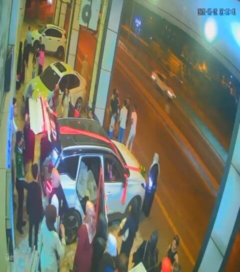 Bursa'da bir düğün sonrası gelin ve damat, evlerine dönerken kaza