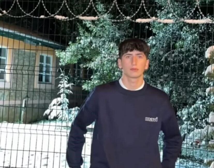 Kocaeli'nin Körfez ilçesinde yaşayan 17 yaşındaki Atakan Cildan, Kefken'de denizde
