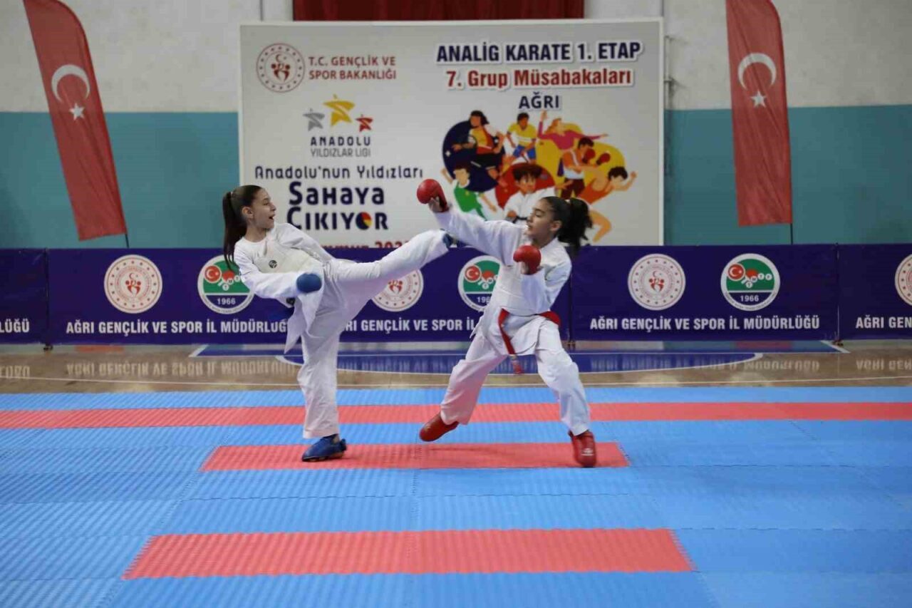Ağrı'da düzenlenen Anadolu Yıldızlar Ligi (ANALİG) Karate 1. Etap 7.