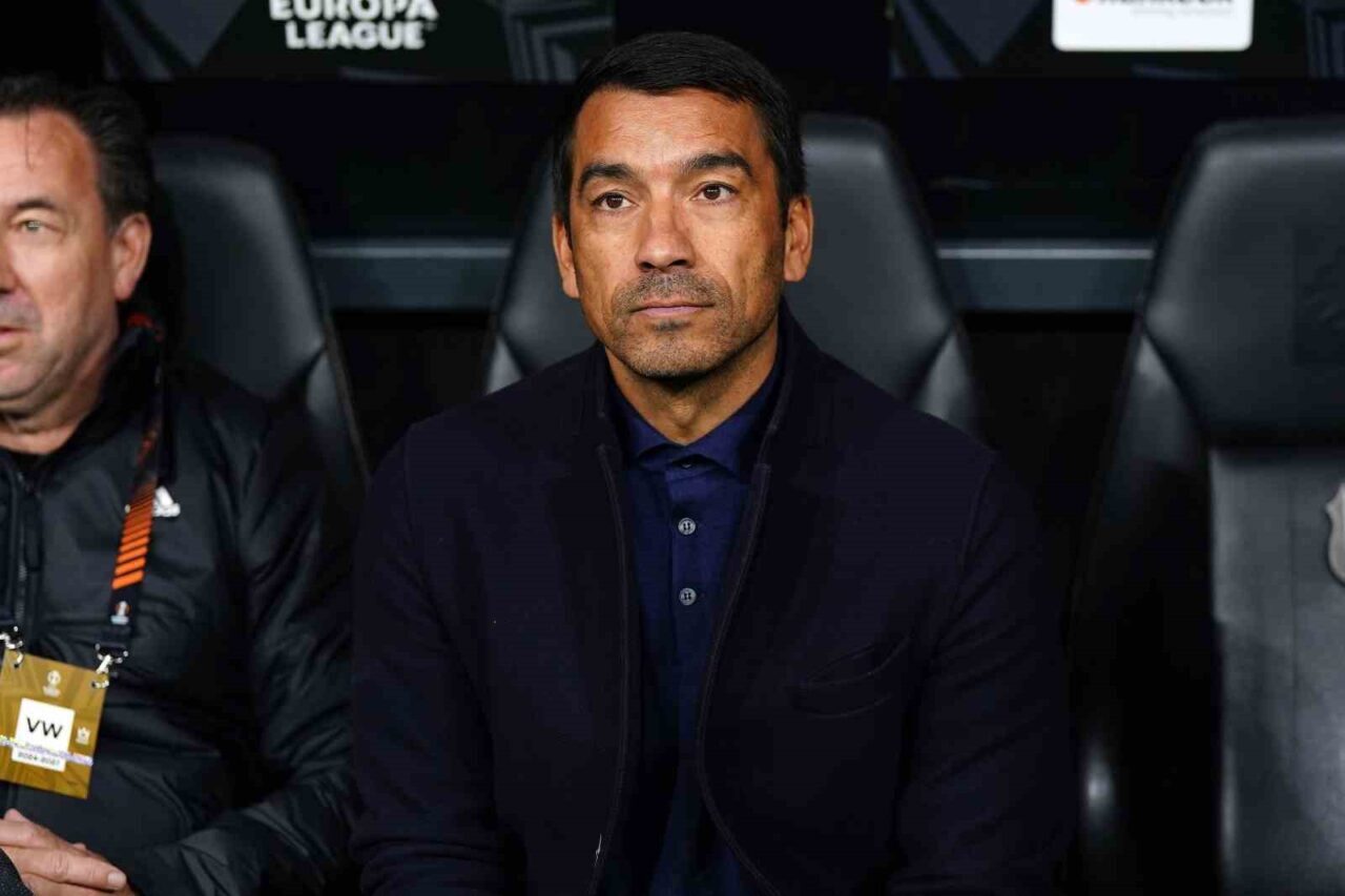 Geçen sezon Beşiktaş'ta görev alan Giovanni van Bronckhorst, şimdi Liverpool'da