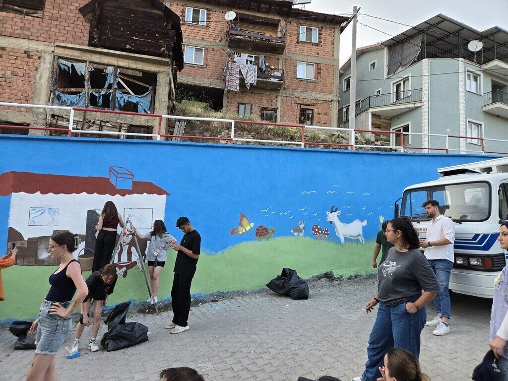 Kütahya'nın Gediz ilçesindeki Gökler Beldesi, Gediz Meslek Yüksekokulu Grafik Tasarım