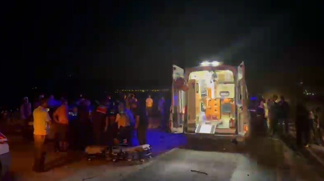 Balıkesir'in Gönen ilçesinde meydana gelen trafik kazasında A.K. ve A.K.