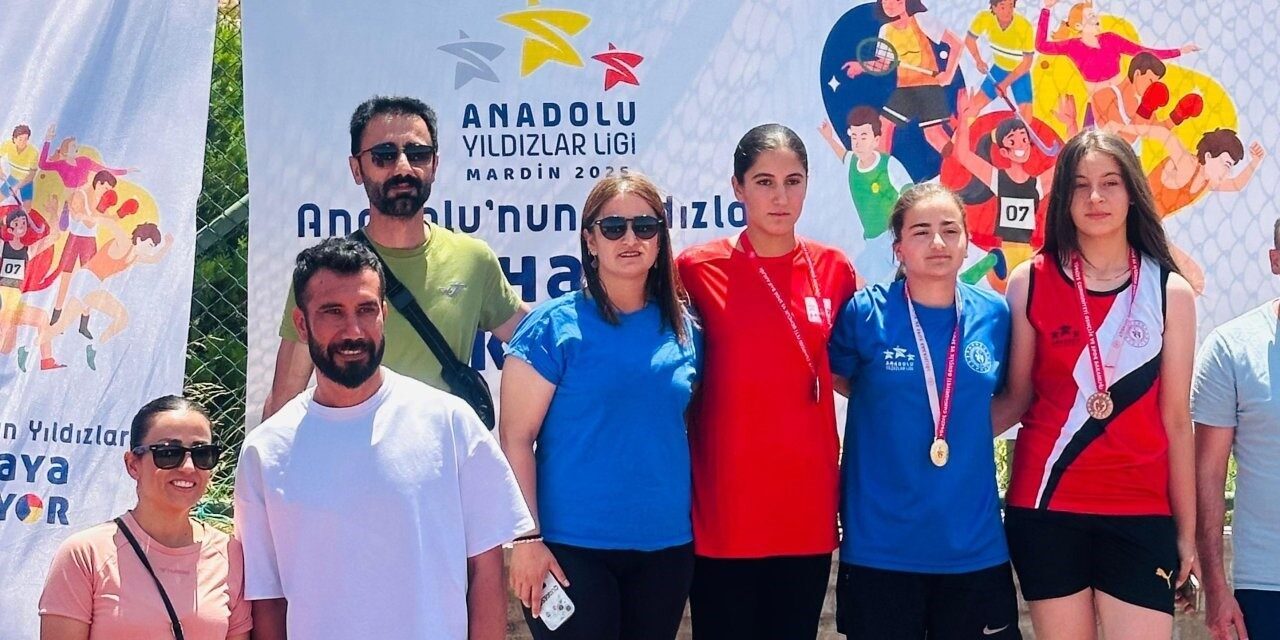Mardin'de düzenlenen Atletizm Anadolu Yıldızlar Ligi Bölge Yarışmalarında Hakkari'yi temsil