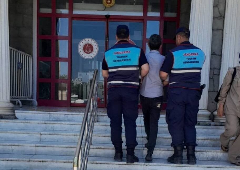 Didim’in Yalıköy Mahallesi’nde, "Cebirle Kişiyi Hürriyetinden Yoksun Kılma" suçundan 10