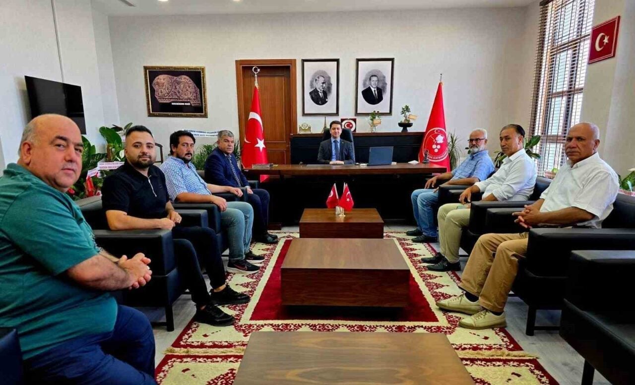Hatay’ın Hassa ilçesi yeni kaymakamı Safa Kahraman görevine başladı. Kahraman,
