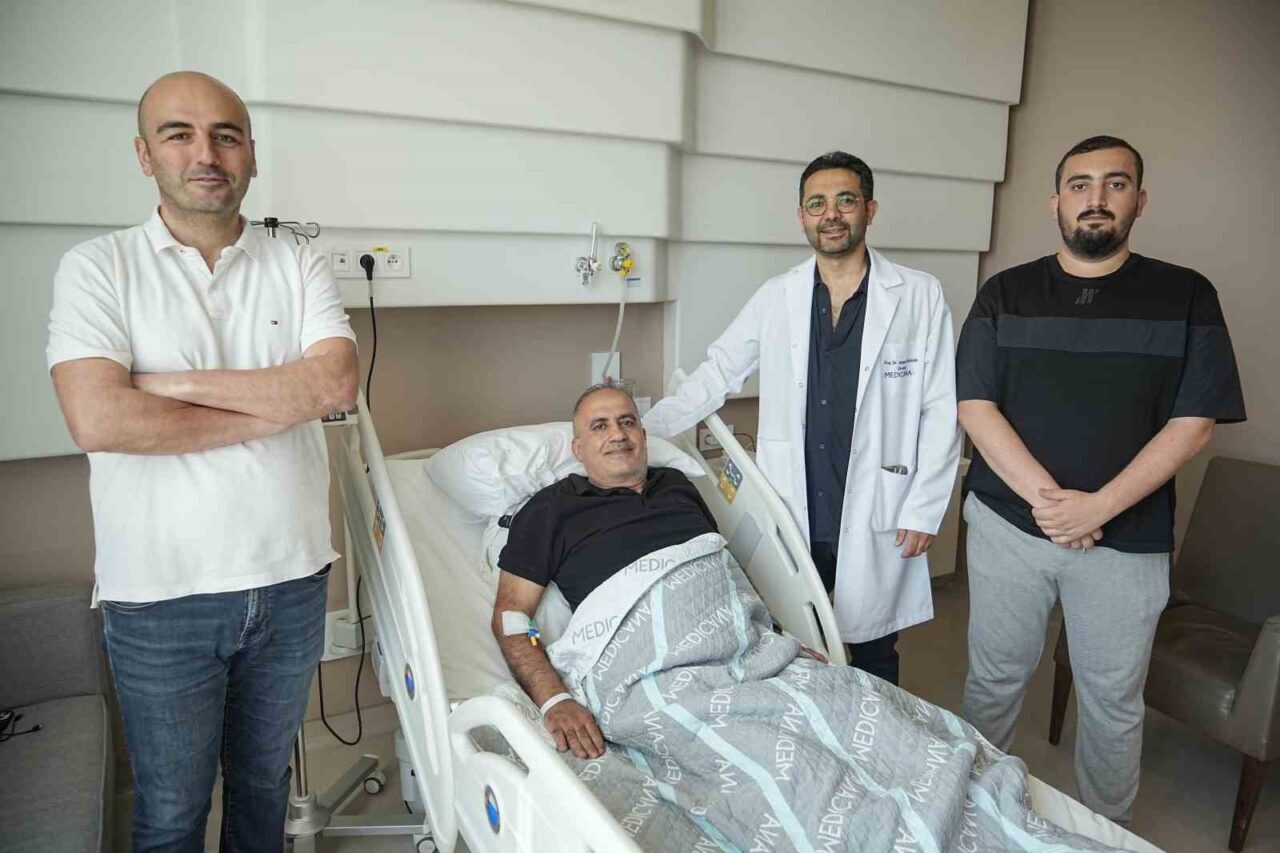 Bursa'da 59 yaşındaki Muhlis Lordoğlu, böbrek tümörü nedeniyle birçok doktorun