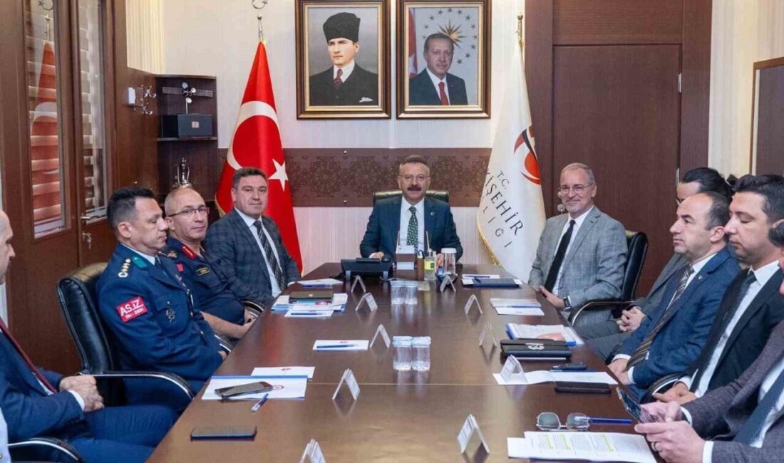 Eskişehir Valisi Hüseyin Aksoy, güvenlik ve asayiş konularını ele almak