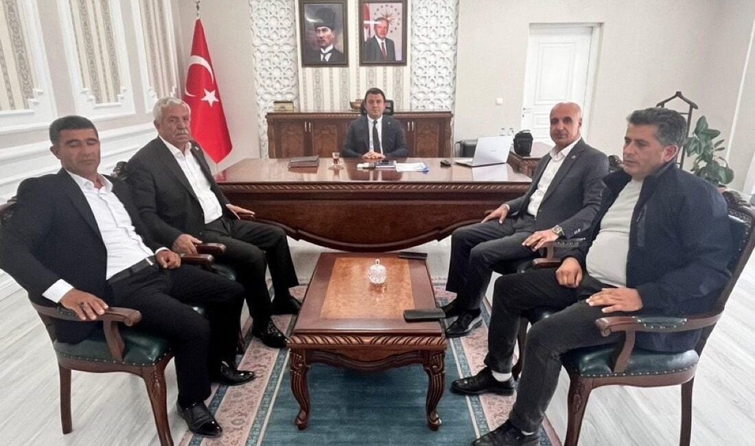 Ağrı Patnos ilçesinde, yeni atanan Kaymakam Burak Dertlioğlu'na hayırlı olsun