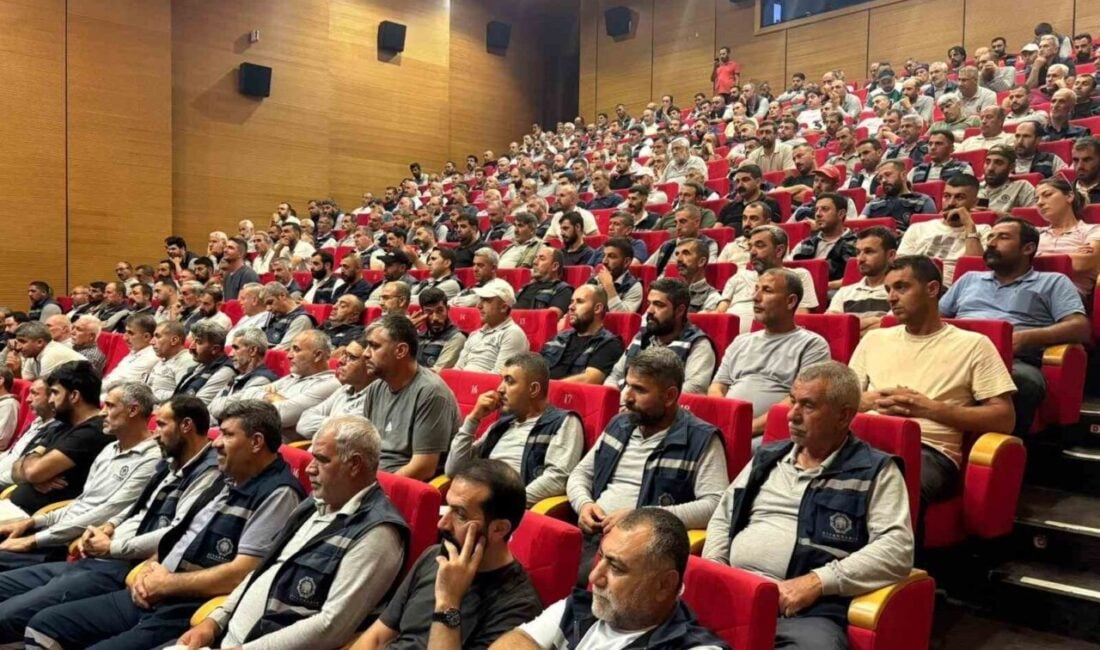 Diyarbakır Büyükşehir Belediyesi, ilaçlama çalışmalarını değerlendirmek amacıyla Sağlık İşleri Dairesi