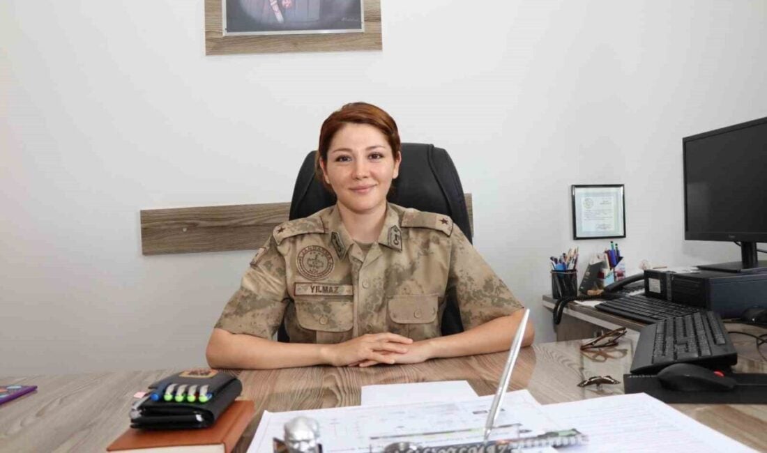 Erzurum’un Olur ilçesinde, Jandarma Teğmen Vahide Yılmaz, ilk kadın subay