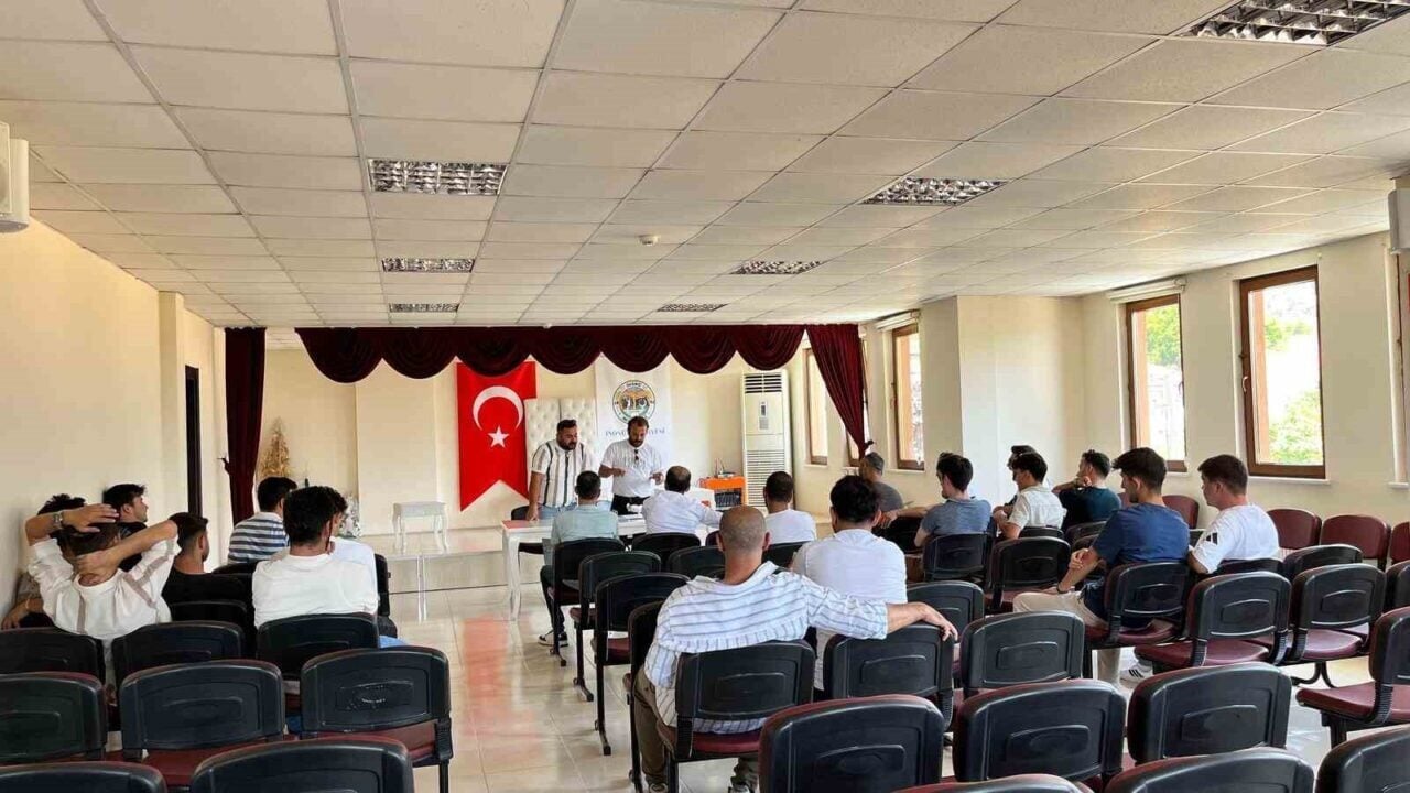 İnönü Belediyesi, bu yaz 9. Geleneksel Halı Saha Futbol Turnuvası'nı