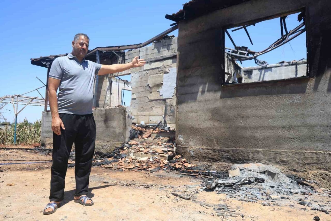Hatay'ın Reyhanlı ilçesinde Rıdvan Demir'in deprem sonrası inşa ettiği evi