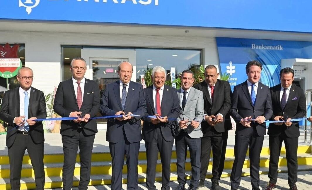 Türkiye İş Bankası, 2001 yılında kurulan Güzelyurt şubesini, KKTC’nin ilk