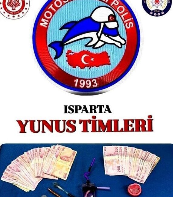 Isparta'nın Anadolu Mahallesi'nde gerçekleştirilen uyuşturucu operasyonunda, 4.3 gram metamfetamin ve