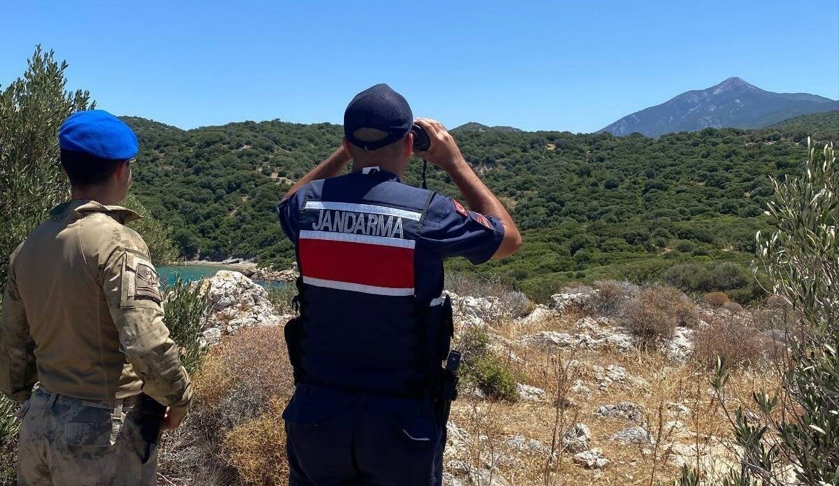 Aydın'da, jandarma orman yangınlarına karşı denetim ve bilgilendirme faaliyetlerine devam
