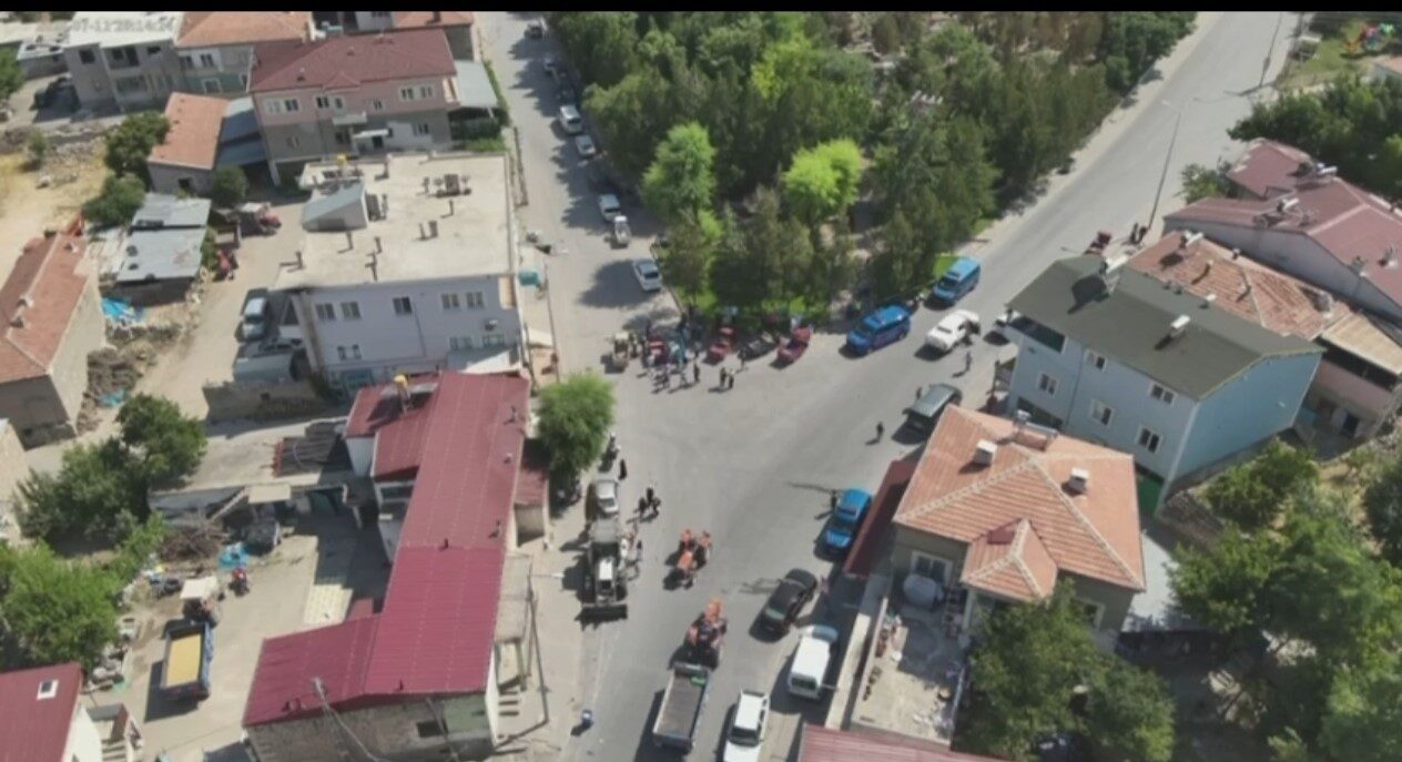 Kayseri'de jandarma, motosiklet denetiminde 78 aracın kontrolünü gerçekleştirerek, 16'ına toplam