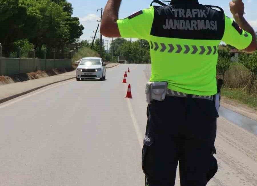 Sakarya İl Jandarma Komutanlığı, Haziran ayında 125 bin 961 sürücü
