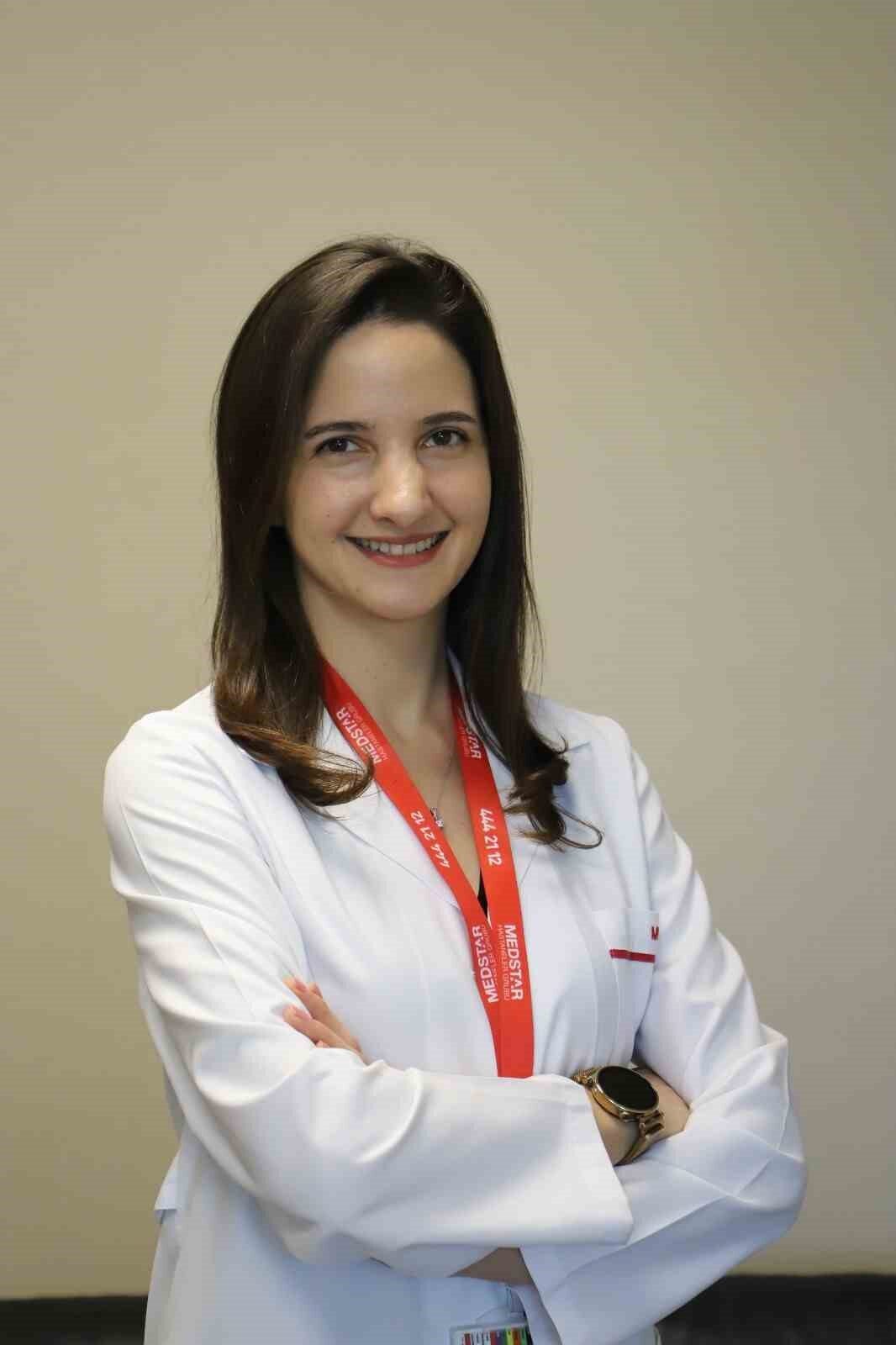 Op. Dr. Fatma Elif Işık Eryılmaz, Medstar Antalya Hastanesi'nde V-Notes