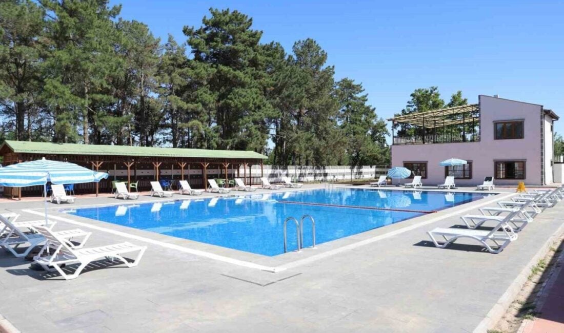 Diyarbakır Büyükşehir Belediyesi, kadınların spor katılımını artırmak için ücretsiz yüzme
