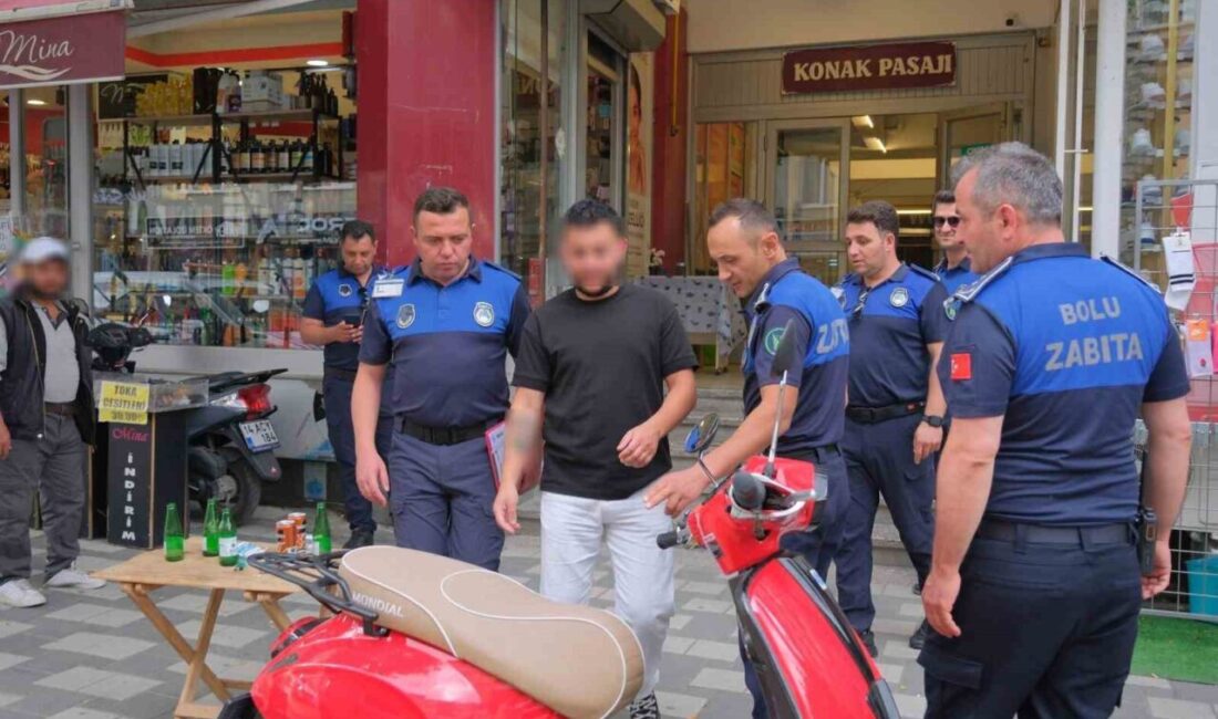 Bolu'da zabıta ekipleri, Cumhuriyet Caddesi'nde yaptığı denetimle kaldırım işgali yapan