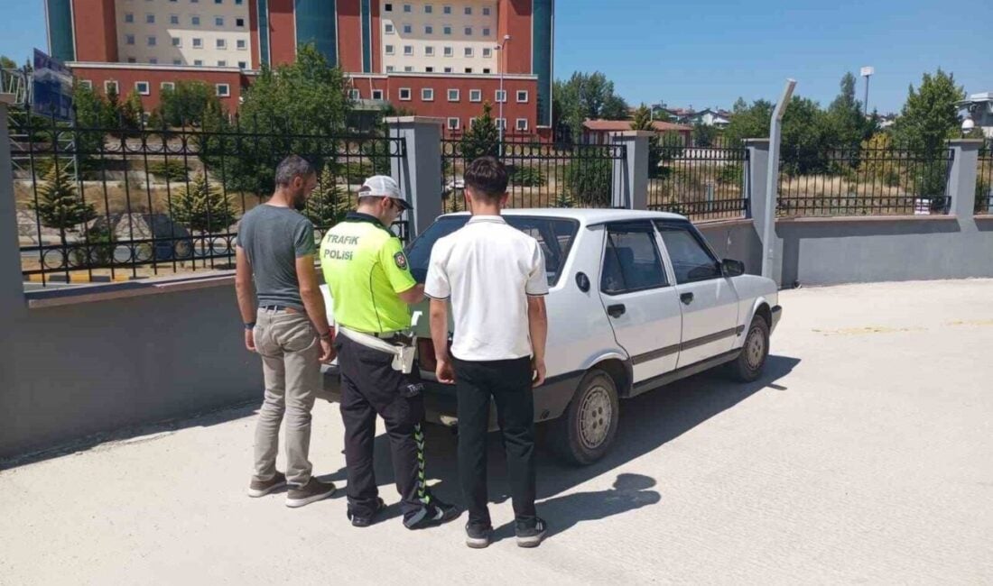 Kastamonu'da drift yaparak çevreyi rahatsız eden sürücü, Mehmet Akif Ersoy