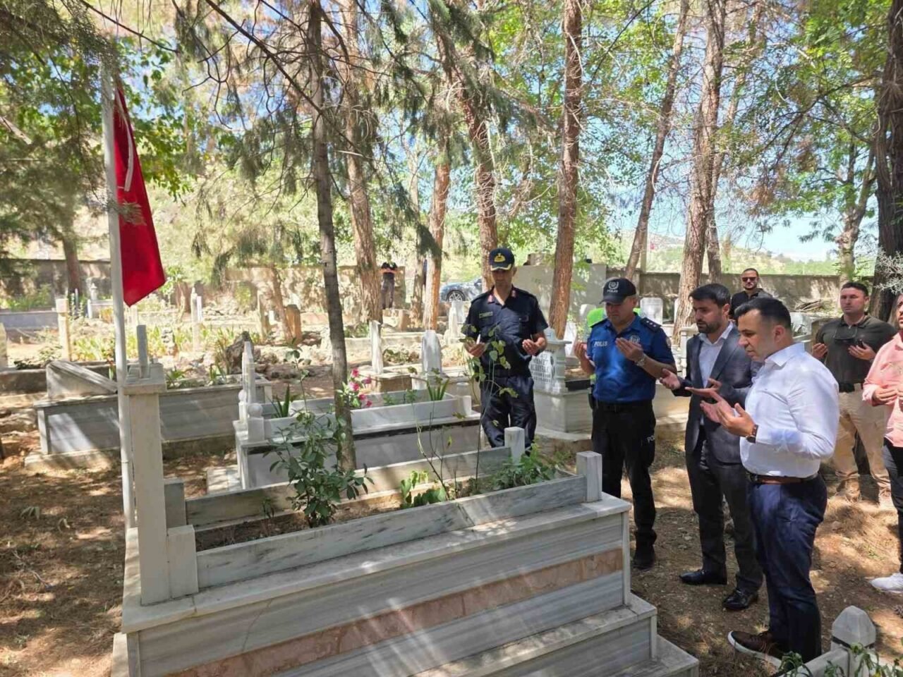 Adıyaman Gölbaşı Kaymakamı Kadir Algın, 6 Şubat depremlerinde hayatını kaybedenleri