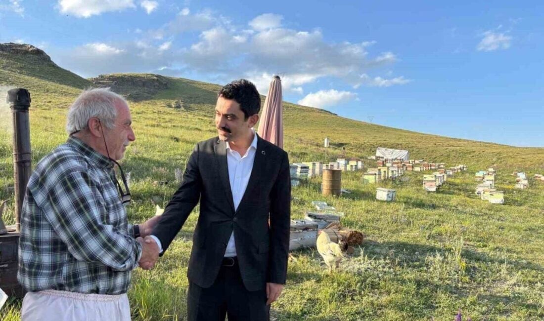 Susuz ilçesi Kaymakamı Muhammed Emin Tutal, İlçe Tarım Müdürü Gülten