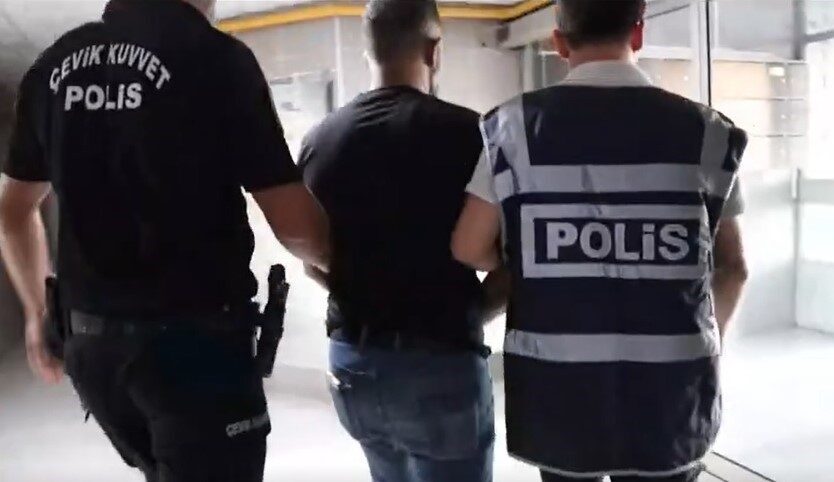 Kayseri'de Emniyet Müdürlüğü, çeşitli suçlardan aranan 24 kişiyi düzenlediği operasyonla