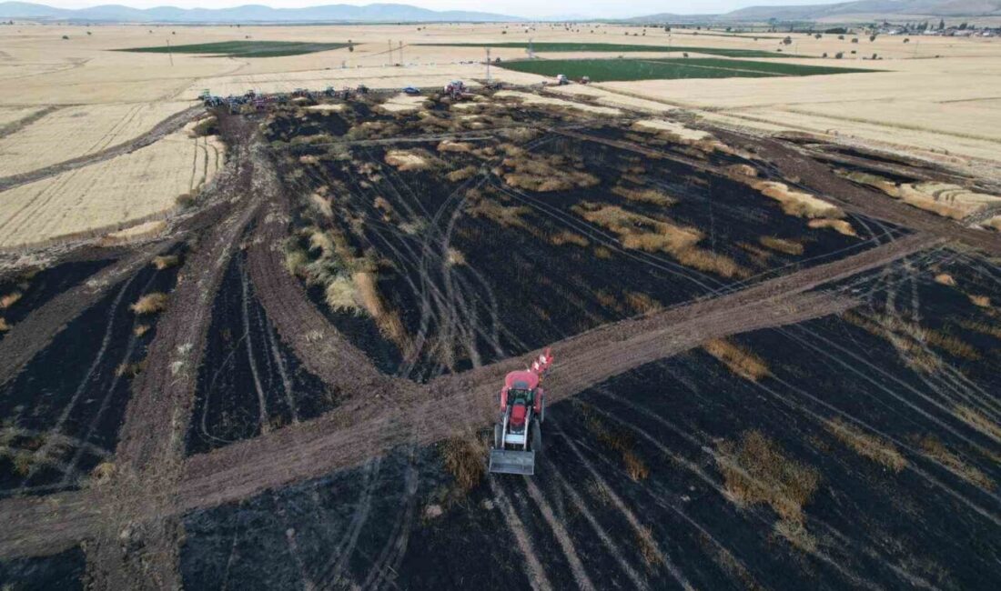 Kayseri'nin Tomarza ilçesinde, elektrik trafosundan kaynaklandığı öne sürülen yangında yaklaşık