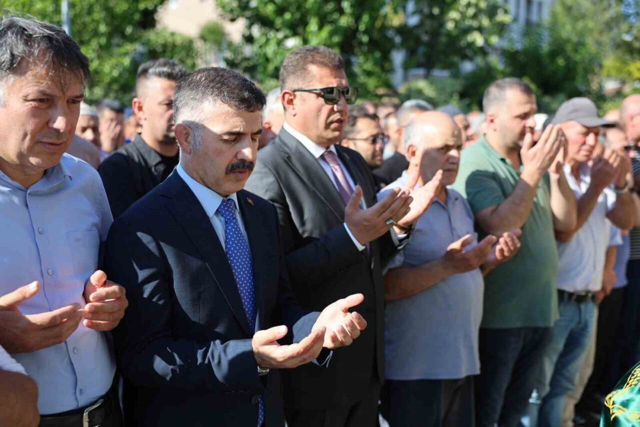 Düzce'de trafik kazası sonucu hayatını kaybeden güvenlik görevlisi Ömer Mali,