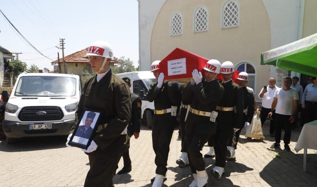 Demirci ilçesinde 72 yaşında vefat eden Kıbrıs gazisi Halil Fidan,