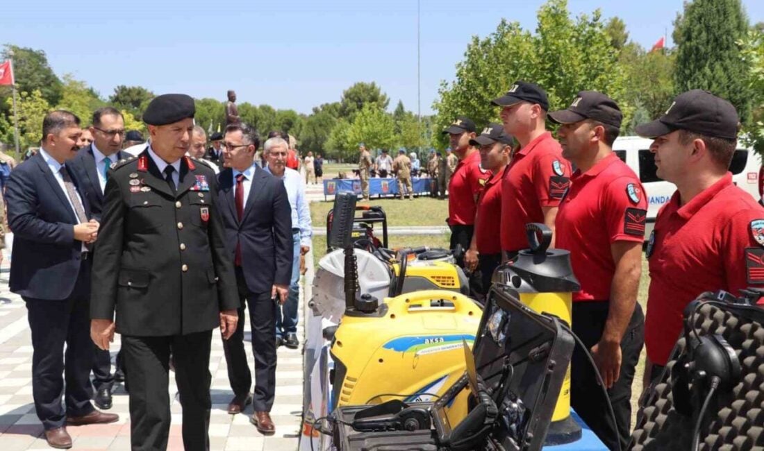 Kırkağaç Jandarma Komando Eğitim Merkezi’nde 38. dönem kursiyer uzman erbaşlar,