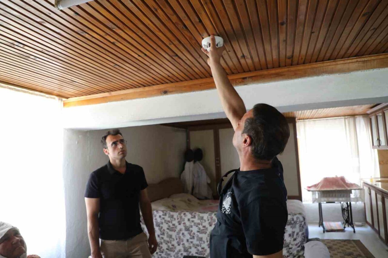 Muğla Büyükşehir Belediyesi, "Kırsaldaki Çınarlar" projesi ile kırsalda yaşayan yaşlı