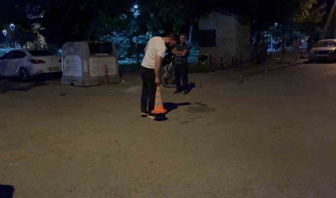 Eskişehir'de A.Y. (22), kız arkadaşıyla yürürken kar maskeli bir kişi
