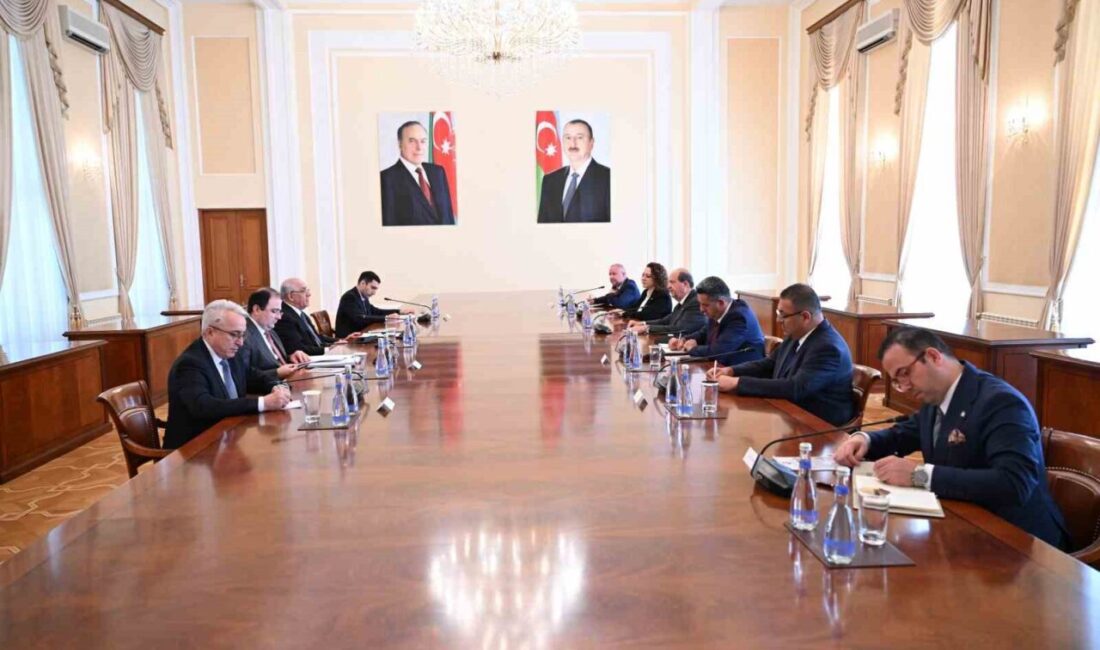 KKTC Cumhurbaşkanı Ersin Tatar, Bakü'de Azerbaycan Başbakanı Ali Asadov ile