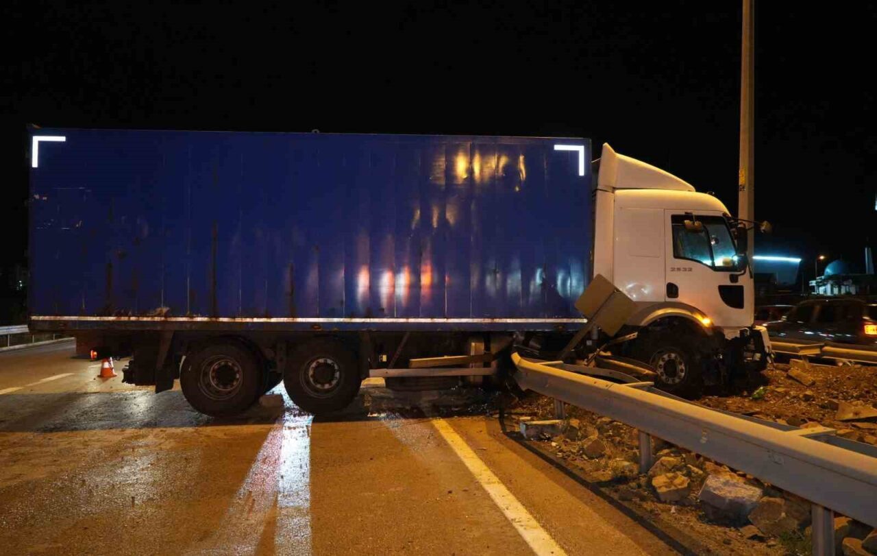 Kırıkkale-Ankara D200 Karayolu'nda N.S. yönetimindeki kamyon, başka bir araca çarpmamak