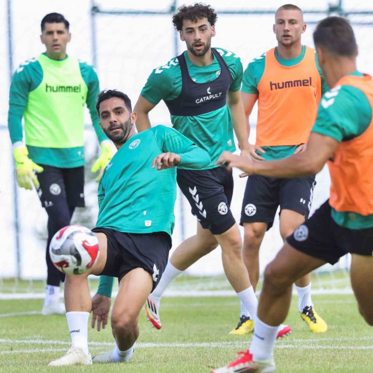 Konyaspor, yeni sezon hazırlıklarına Erzurum'daki Yüksek İrtifa Kamp Merkezi'nde antrenman