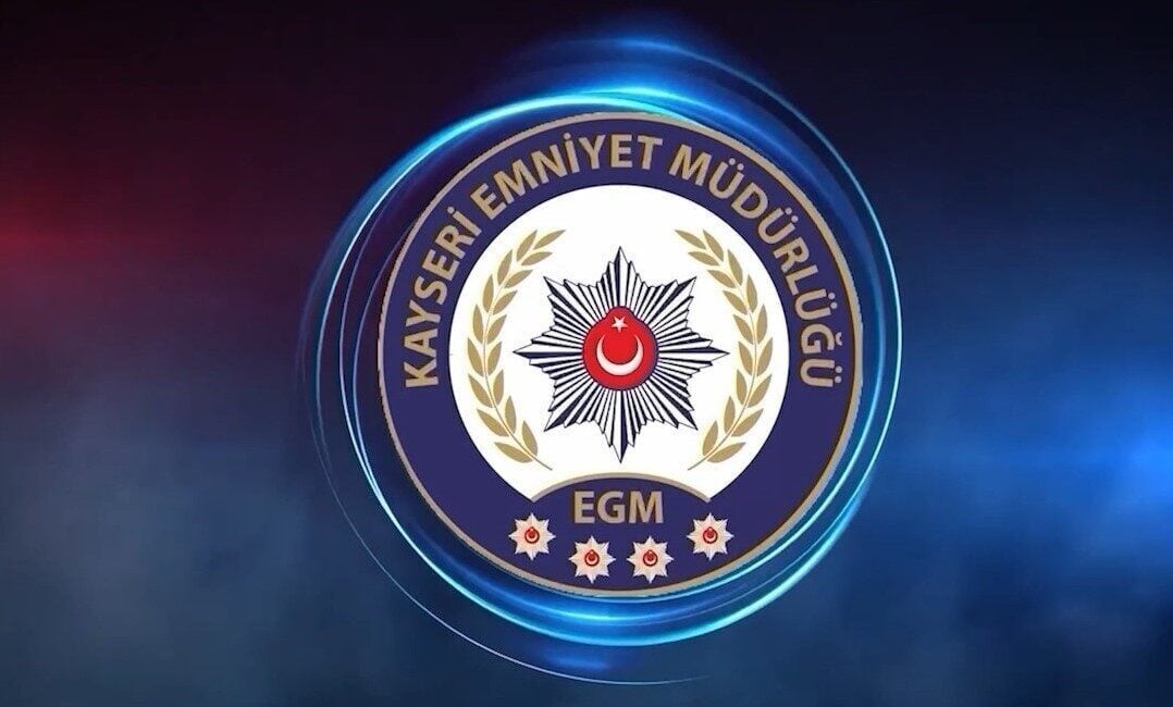 Kayseri'de Siber Suçlarla Mücadele Şube Müdürlüğü ekipleri, köpek dövüştüren L.C.K.