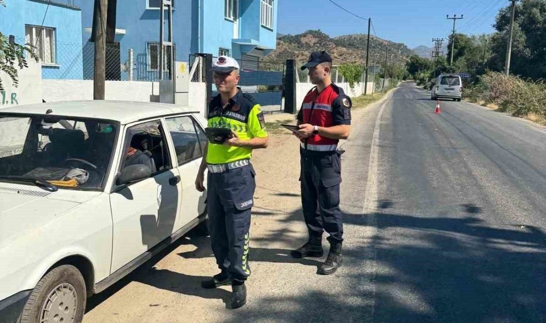 Aydın'ın Köşk ilçesinde, Köşk İlçe Jandarma Komutanlığı Trafik Jandarması ekipleri