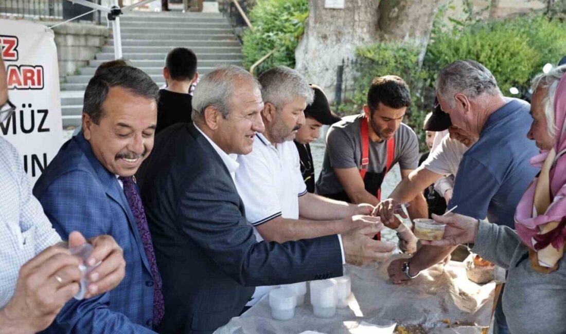 Kütahya Muhtarlar Derneği Başkanı İsmail Arı, Muharrem ayı dolayısıyla düzenlenen