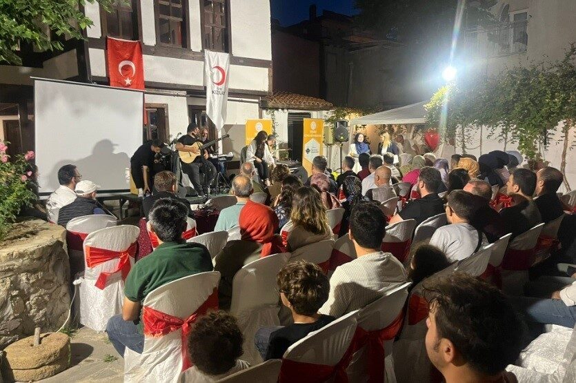 Kütahya Öğretmen Akademileri'nin kapanış programı Tavşanlı Kızılay Konağı’nda yapıldı. Raşit