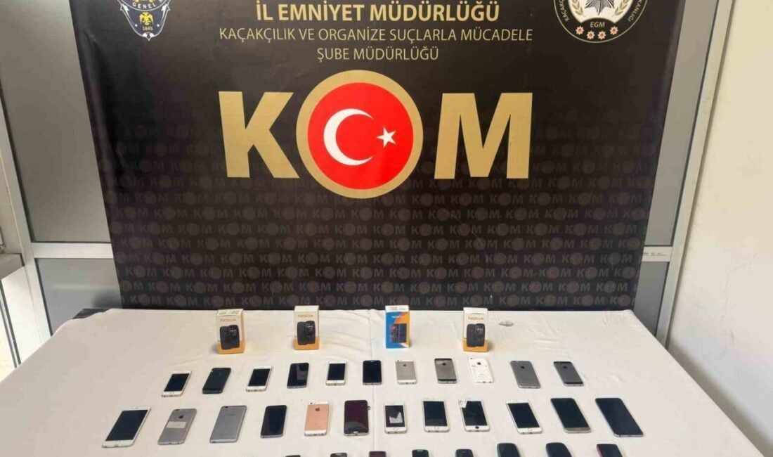 Kütahya'da KOM Şube Müdürlüğü'nün düzenlediği operasyonda, bir işyerinde 37 gümrük