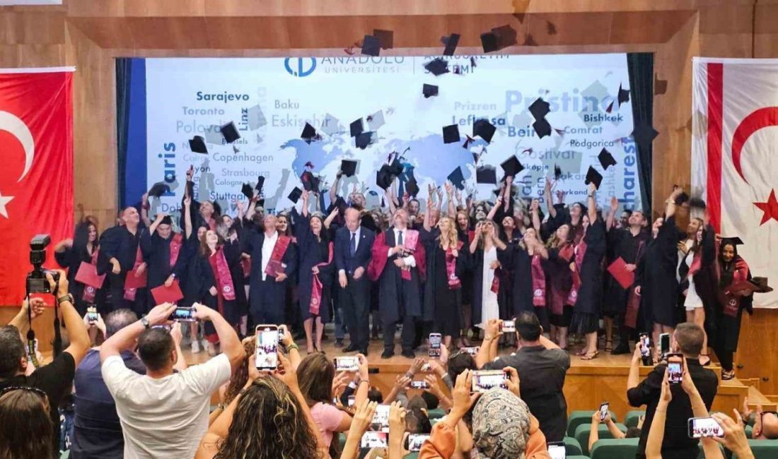 Anadolu Üniversitesi, KKTC mezunlarını bu yıl da kutladı. Cumhurbaşkanı Ersin